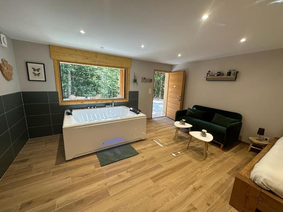 Jacuzzi En Foret L'Esperou Exterior foto
